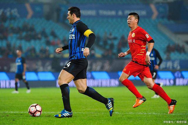 西甲-拉菲尼亚双响德容破门 巴萨5-1马略卡