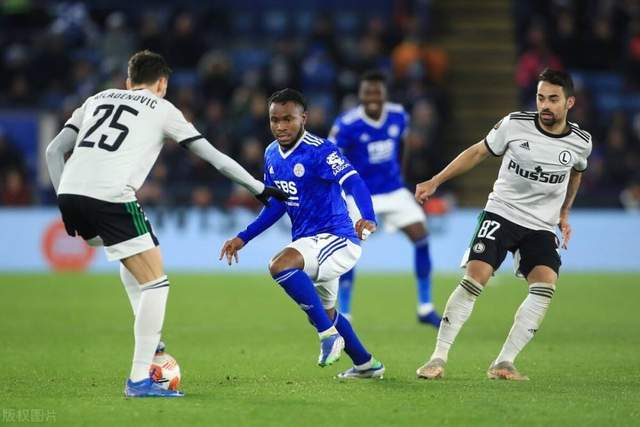 阿不都21+9徐杰25分 新疆6连胜终结广东9连胜